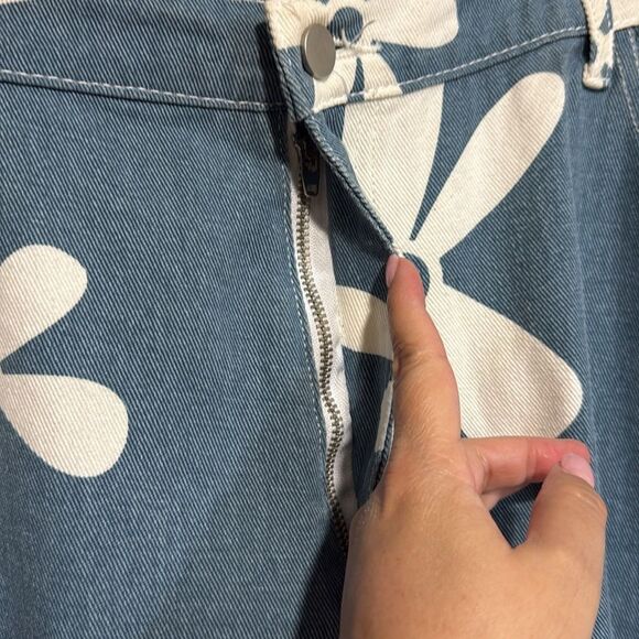 NEW Baevely Flower Jeans Size 3XL - Picture 2 of 6